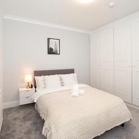 Excellent, Three Bedroom North London Apartment With Free Parking Eksteriør billede