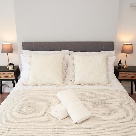 Excellent, Three Bedroom North London Apartment With Free Parking Eksteriør billede