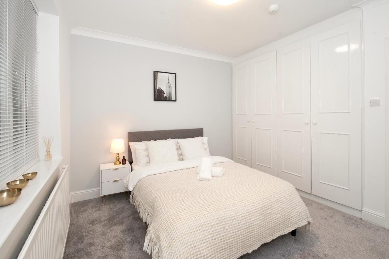 Excellent, Three Bedroom North London Apartment With Free Parking Eksteriør billede