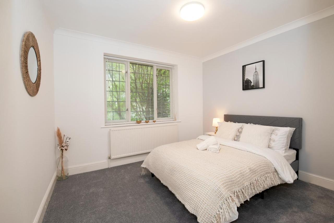 Excellent, Three Bedroom North London Apartment With Free Parking Eksteriør billede
